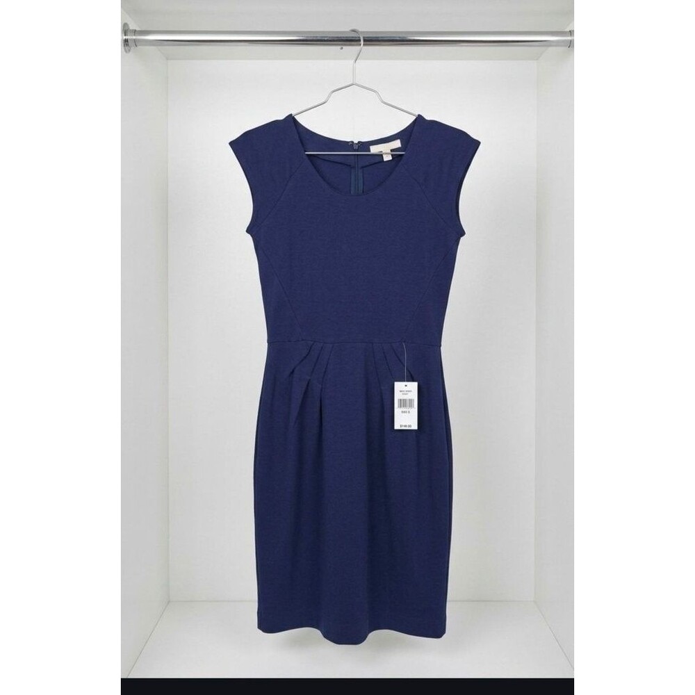 ✨ NWT Banana Republic Classic Navy Pleated Seamed Ponte Sheath Dress- Size 2✨